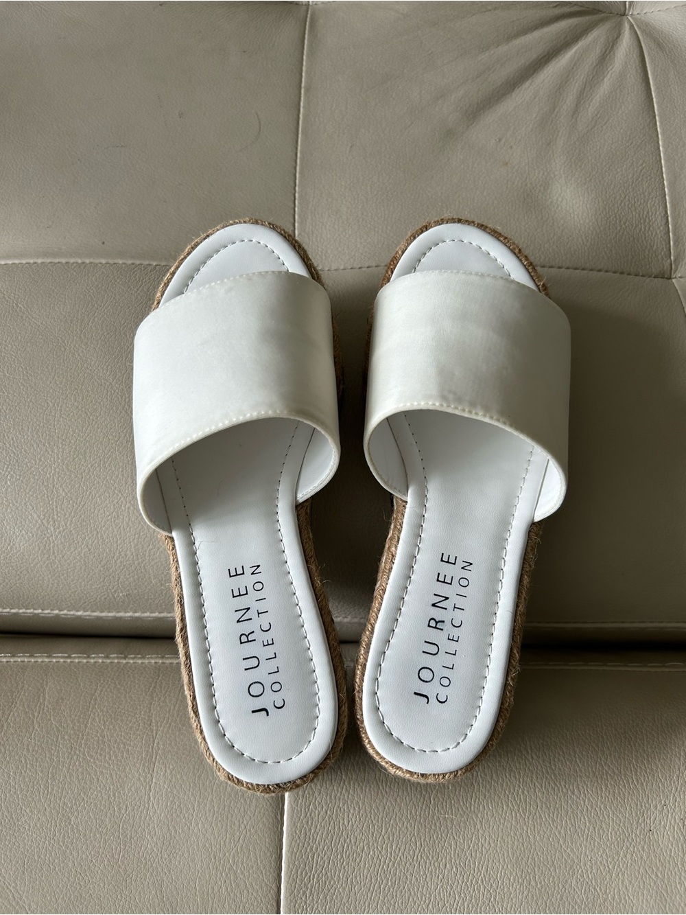 Journee Collection White Wide-Band Slide Sandals.  Size 6